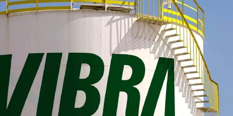 Vibra (VBBR3) e Santos Brasil (STBP3) anunciam dividendos e JCP, Dasa (DASA3) cancela pagamento de proventos e mais