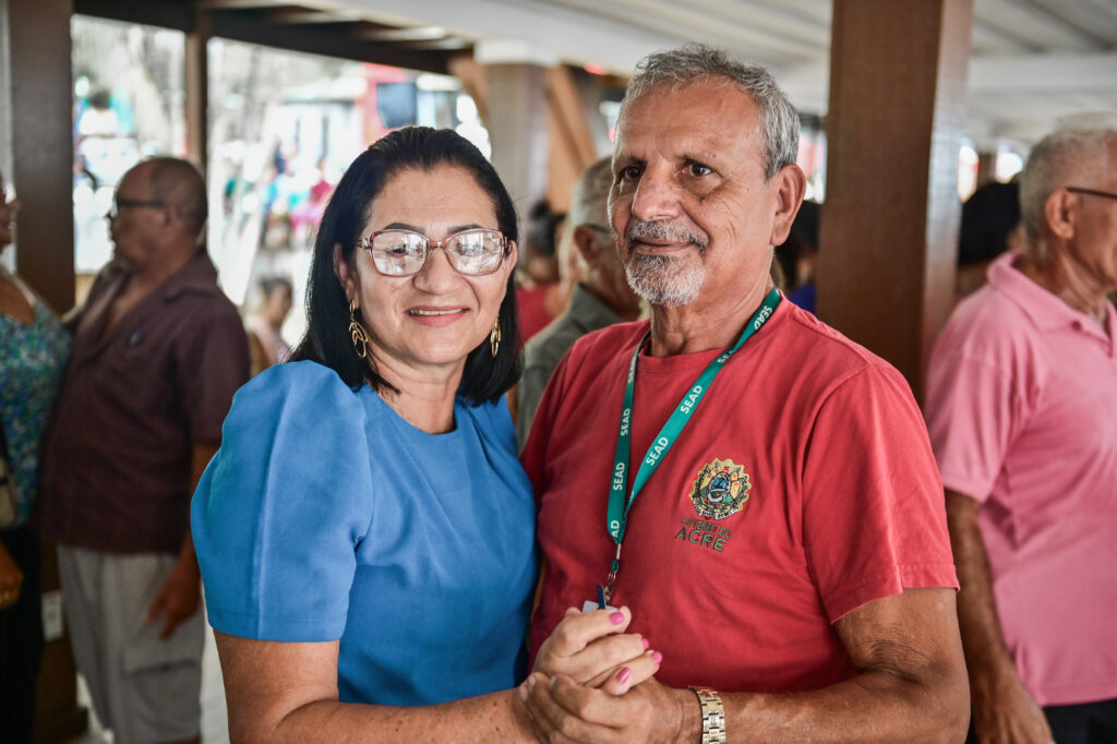 1706907304 294 Palco de entretenimento e historias de amor forro da melhor - JORNAL DA TARDE