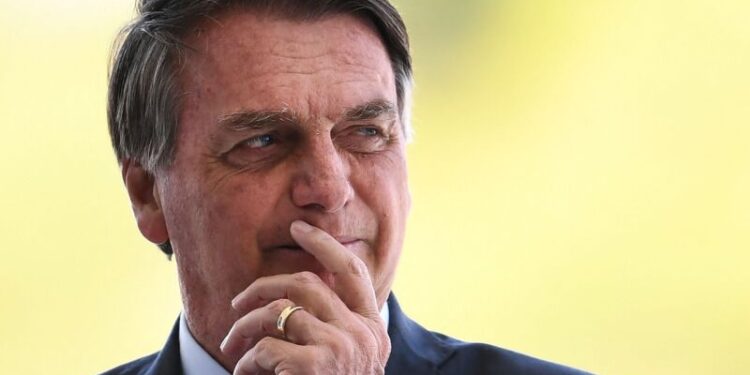 Ato convocado por Bolsonaro pode ampliar desgastes e dificultar sua defesa - Folha Política