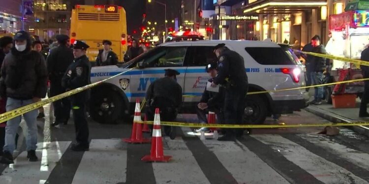 Turista baleada na Times Square retorna ao Brasil e relembra momentos de tensão: 'pensei que era bomba' | Campinas e Região