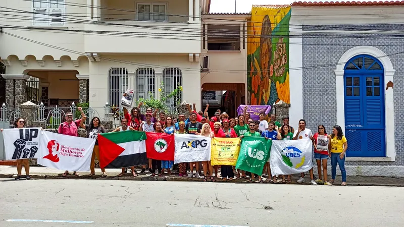 1711222384 244 Por democracia e sem anistia atos no Brasil e no.webp - JORNAL DA TARDE