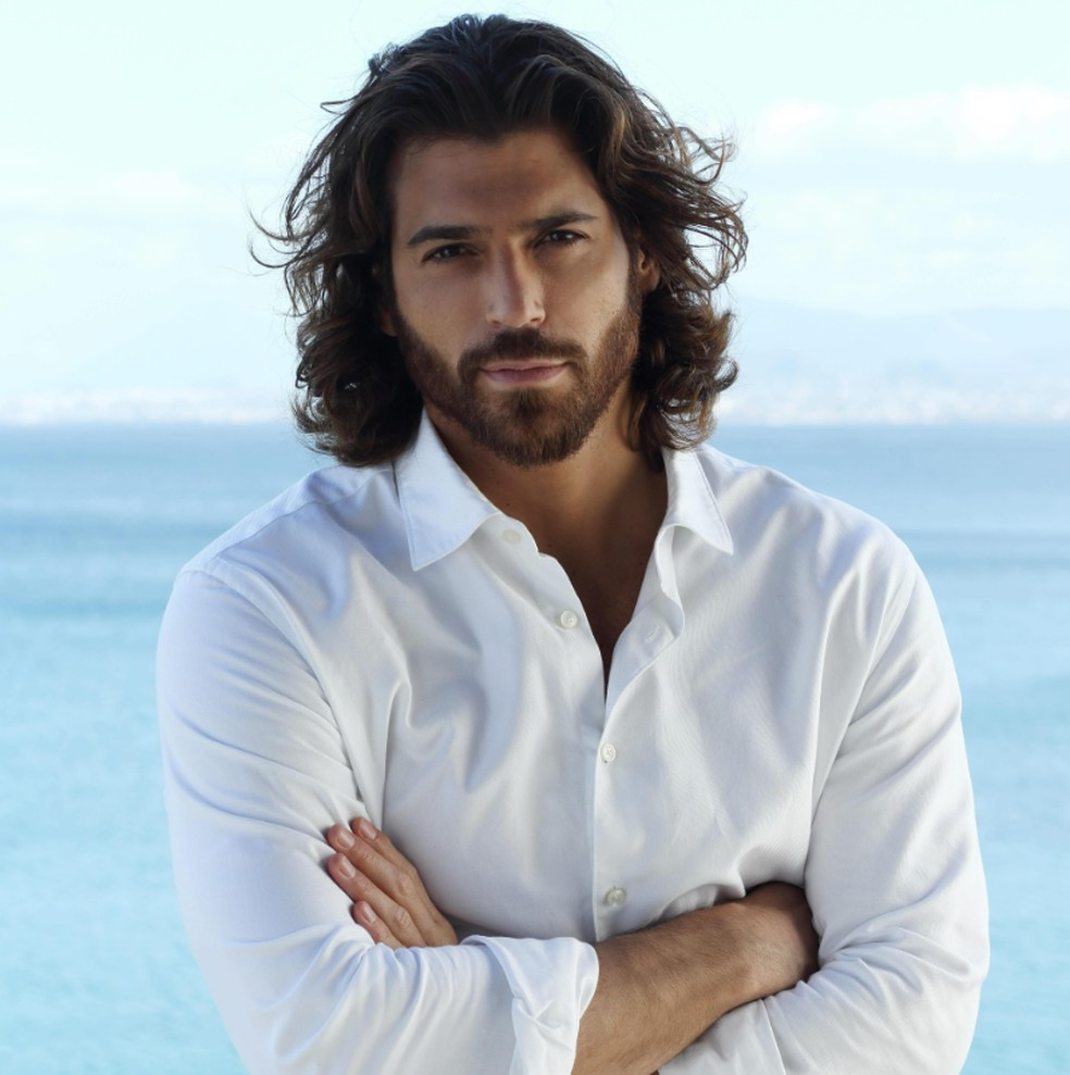 O ator Can Yaman: galã de novelas turcas — Foto: Reprodução/Instagram