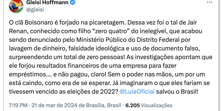 Família Bolsonaro está caindo um a um, diz Gleisi