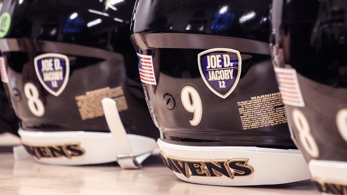 1725604371 710 Baltimore Ravens Honoring Joe DAlessandris and Jacoby Jones with Helmet - JORNAL DA TARDE