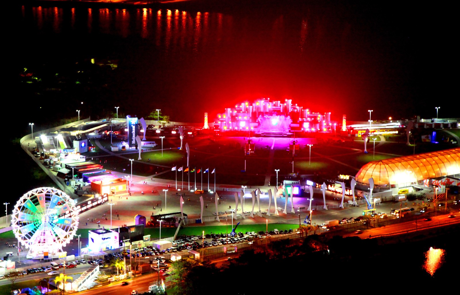 No Rock in Rio V, realizado em 2013, o festival continuou a acontecer no Parque Olímpico Cidade do Rock, na Avenida Salvador Allende, na Barra da Tijuca, no Rio de Janeiro — Foto: Genilson Araujo / Parceiro / Agência O Globo