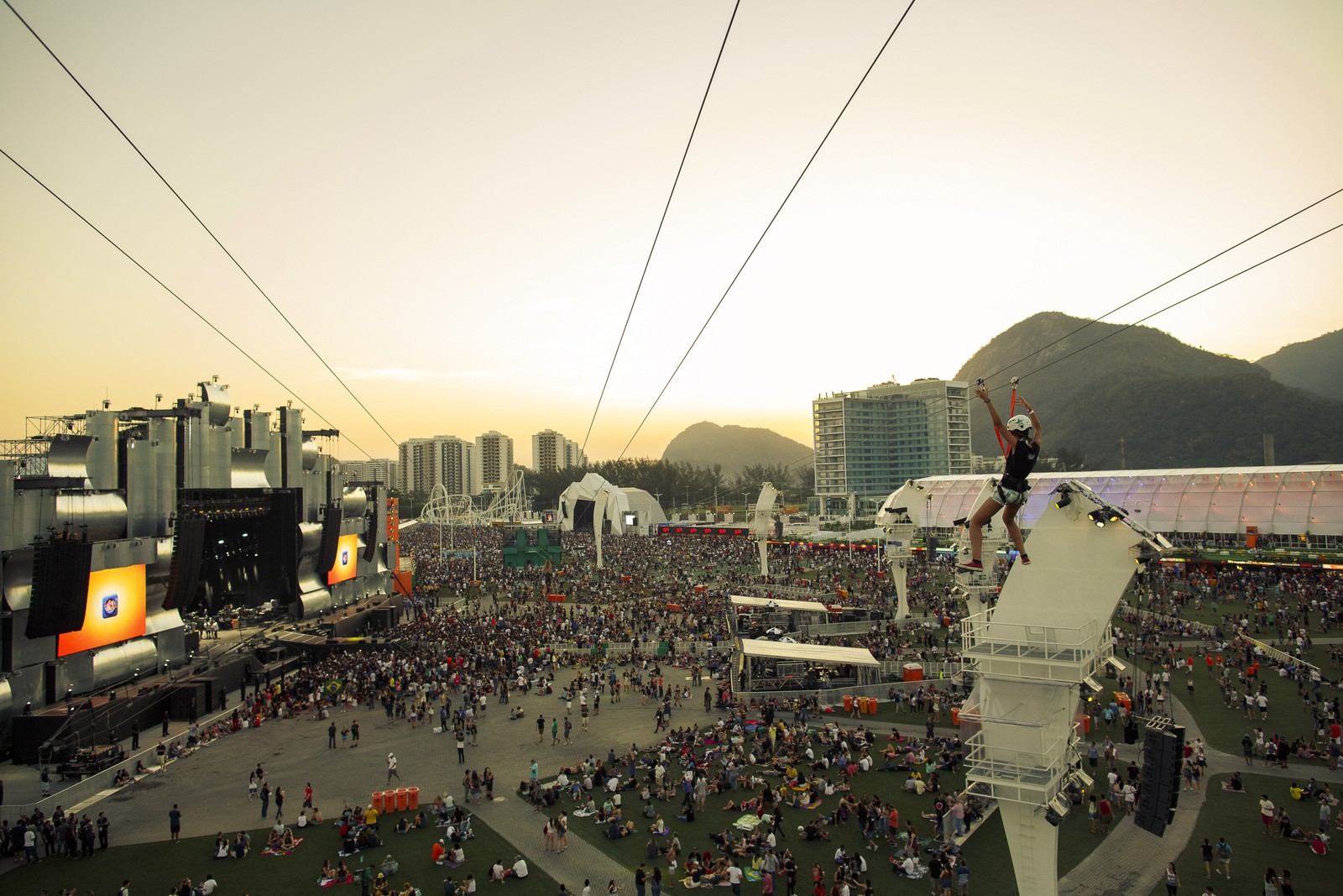 No Rock in Rio VI, realizado em 2015, o evento continuou acontecendo no agora chamado Parque dos Atletas, localizado na Avenida Salvador Allende, na Barra da Tijuca, no Rio de Janeiro — Foto: Daniel Marenco / Agencia O Globo