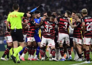 Jogador do Flamengo vai receber homenagem antes do jogo contra o Bahia