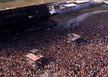 A primeira Cidade do Rock foi sediada onde hoje é a Vila Olímpica, em Jacarépaguá, na Zona Oeste do Rio de Janeiro. O local recebeu o evento durante a primeira edição, em 1985 — Foto: Frederico Mendes / Editora Globo / Agência O Globo