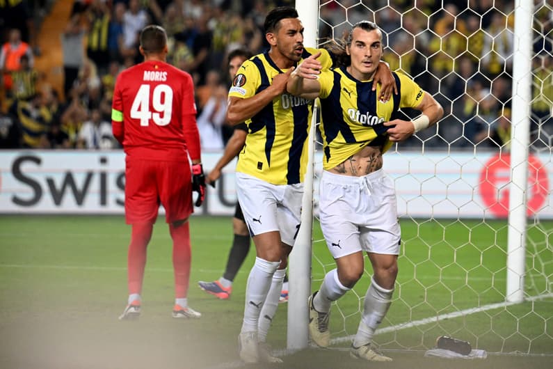 Fenerbahçe x USG pela Europa League