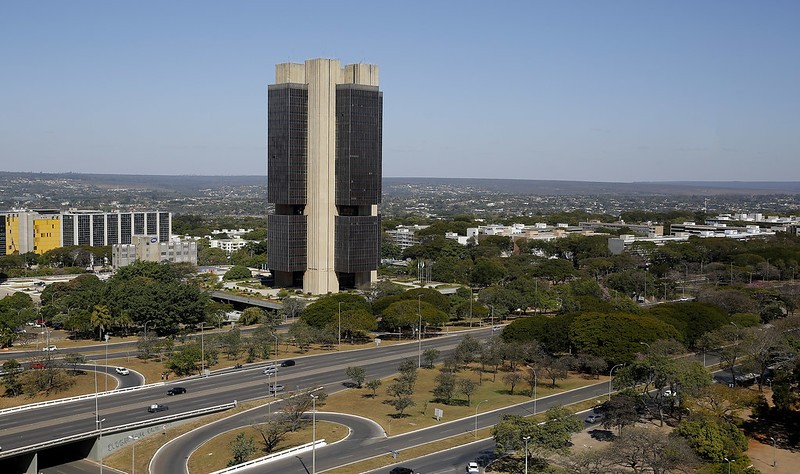 Boletim Focus mercado eleva expectativa de inflacao em 2024 para - JORNAL DA TARDE