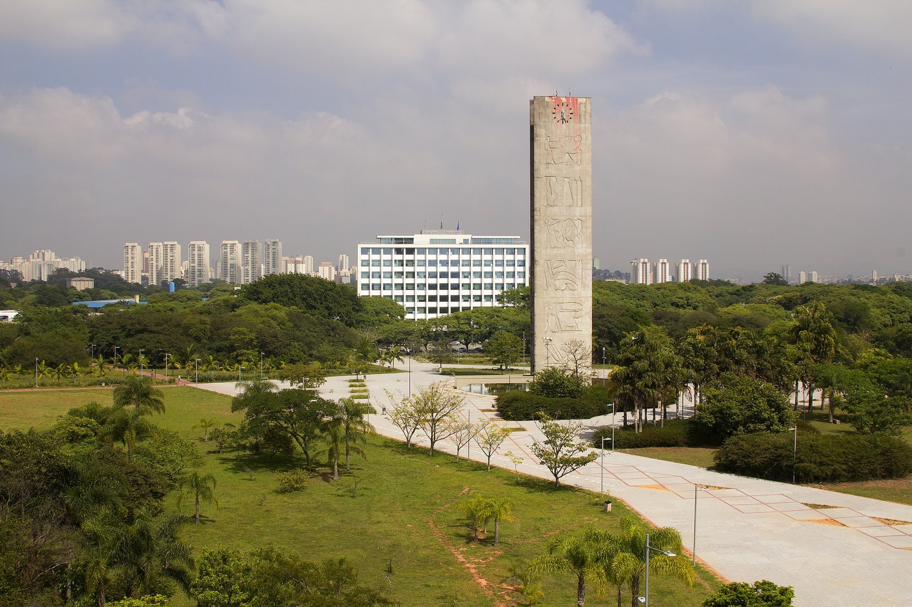 Apos 6 anos USP volta a ser a melhor universidade - JORNAL DA TARDE