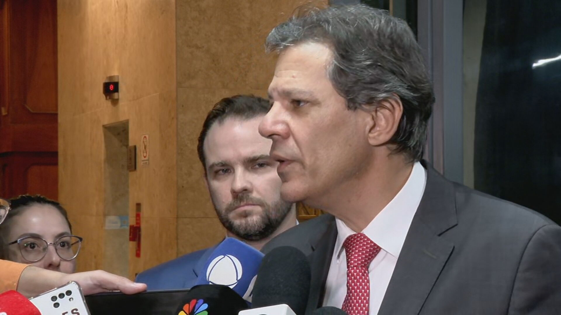 Haddad diz que Lula pediu 039mais um ministerio039 no corte - JORNAL DA TARDE