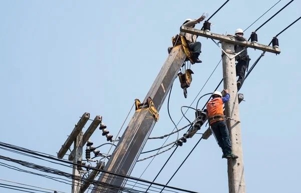 Justica Federal reconhece validade de transferencia da Amazonas Energia para - JORNAL DA TARDE