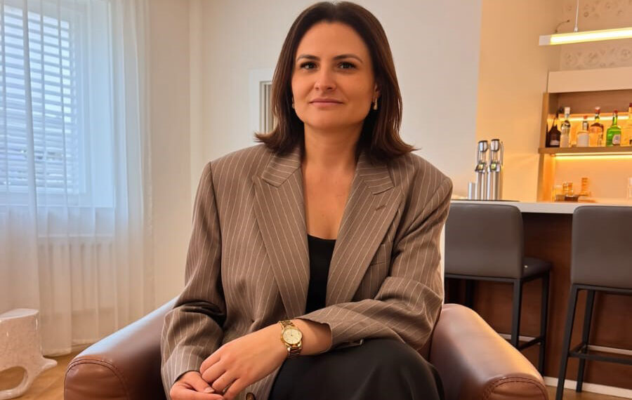 Clínica Feminini Essence une estética, técnica e bem-estar emocional - Rosane Idiarte Teixeira