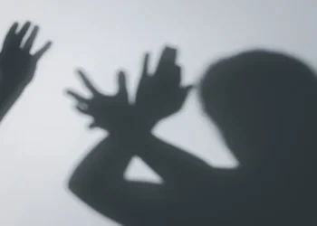 Violência recorrente contra mulheres expõe fragilidade da rede de proteção