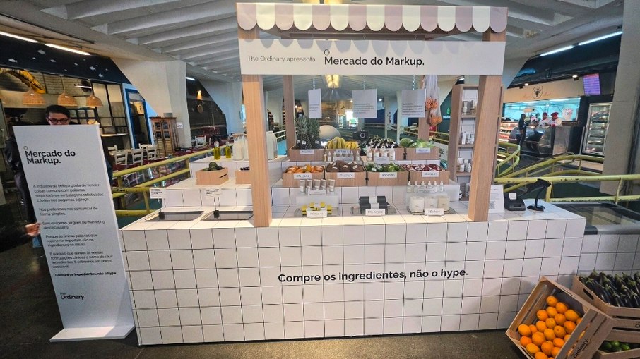 Instalação de The Ordinary questiona excessos do mercado