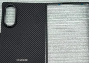 Imagens confirmam que Samsung vai revelar três celulares dobráveis