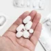 Anvisa suspende lotes de medicamentos para controle de pressão e para câncer; entenda