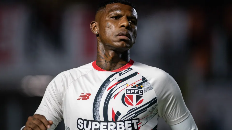 Santos contata por Arboleda, e São Paulo aguarda proposta por zagueiro
