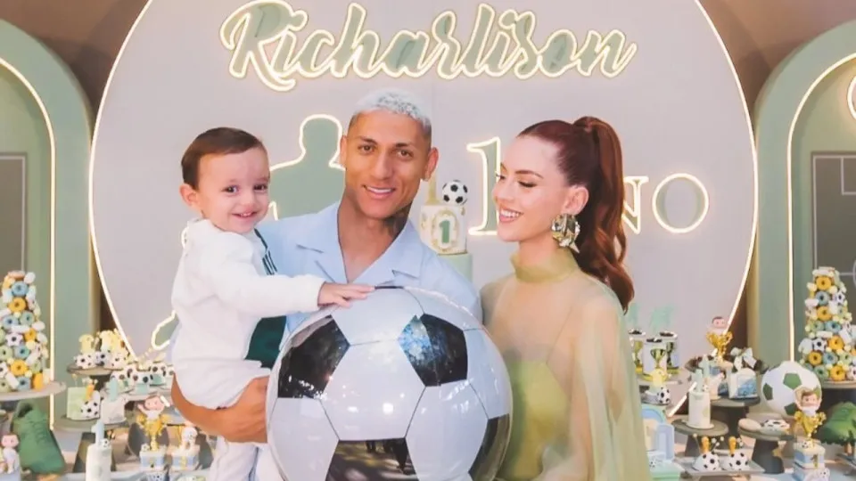 Richarlison rebate critica ao nome do filho: