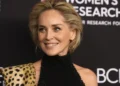 Sharon Stone diz que casamento acabou após ex rejeitar decisão de ela retirar as mamas