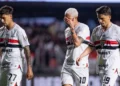São Paulo fecha mês conturbado com lesões, troca de técnico e uma vitória