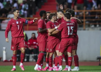 Portugal sofre, mas vence a Nigéria antes de viajar para a Copa
