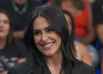 Cleo relembra assédio após sucesso em novela