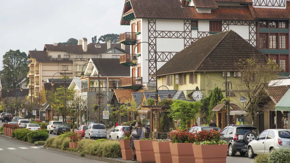 Funcionário morre durante manutenção em parque de neve de Gramado