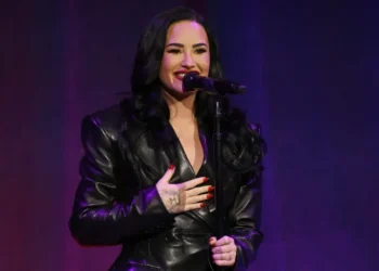 Campanha de Demi Lovato com Vini Jr. reacende lembranças de antiga amizade com Neymar