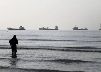 EUA impediram passagem de 139 navios por Ormuz desde início do bloqueio