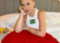 Virginia recebe flores no Dia dos Namorados e Vini Jr. reage
