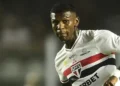 Santos e São Paulo não se entendem, e negociações por Arboleda emperram