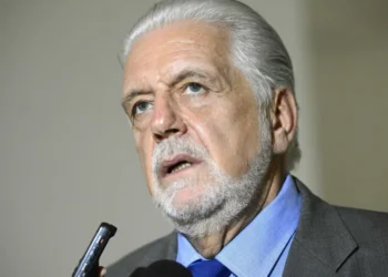 Caso Master: PF cumpre buscas contra Jaques Wagner, líder do governo no Senado