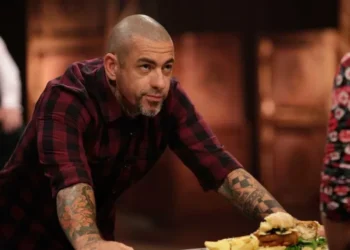 Henrique Fogaça se recusa a provar prato e faz participante chorar no MasterChef