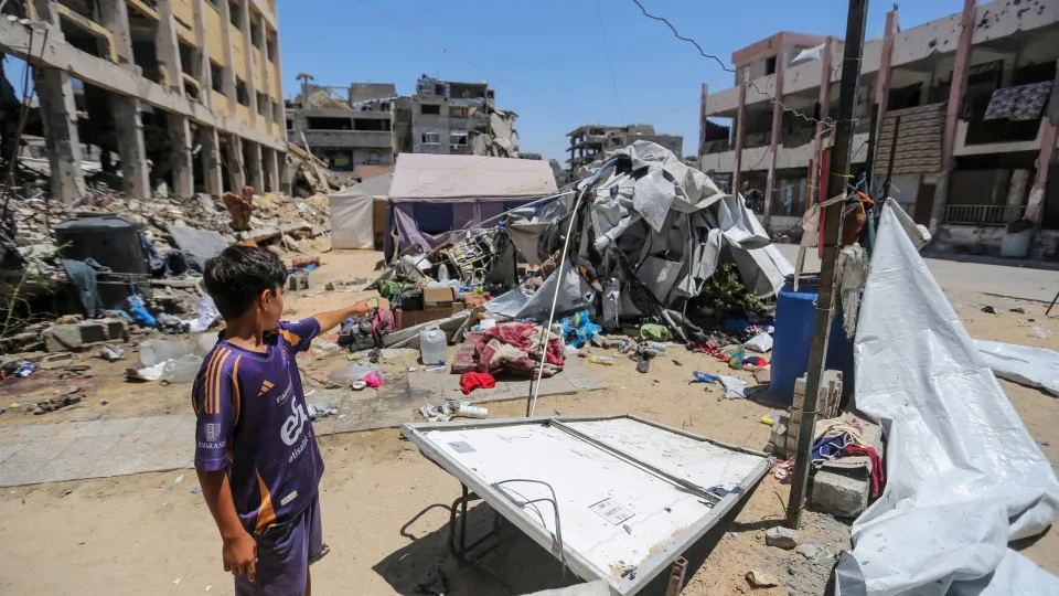 Bombardeios de Israel em Gaza causaram perda de US$ 2,6 bilhões no primeiro ano de guerra