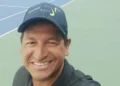 Técnico brasileiro de tênis está em coma na França e família faz vaquinha
