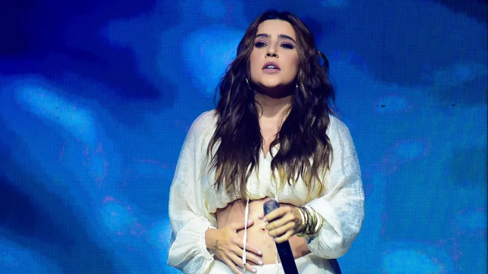 Lauana Prado cancela último show antes de licença-maternidade