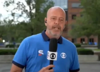 Alex Escobar diz que ainda não sabe o que causou mal-estar ao vivo