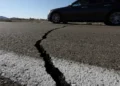 Por que acontecem dois terremotos seguidos? Um pode provocar o outro?