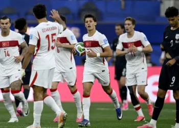 Turquia vence EUA com gol no fim em jogão que
