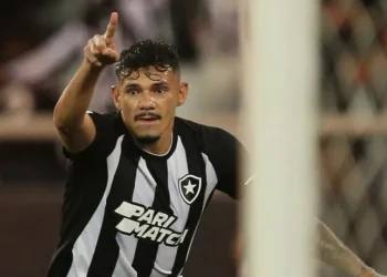 Santos vai gastar R$ 23,2 milhões no ano com atletas que não estão no clube
