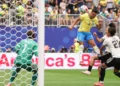 Brasil vence Japão por 2 a 1 e avança na Copa do Mundo