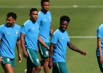 Brasil encara o Japão; veja os jogos desta segunda na Copa do Mundo