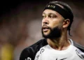Corinthians formaliza proposta de renovação a Memphis e aguarda resposta