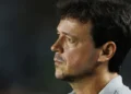 Diniz muda ambiente, ganha vestiário e dá sua cara em um mês de Corinthians