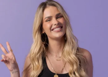 'Eu mesma já vi três', diz Yasmin Brunet sobre suposta aparição de Ovni no Paraná