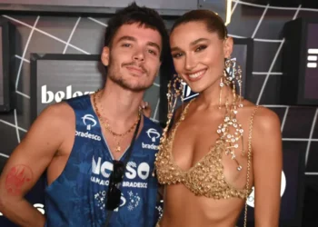 João Lucas nega gravidez de Sasha Meneghel após gesto em festa de aniversário