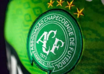 Justiça manda Chape pagar R$ 450 mil a família de jornalista morto em 2016