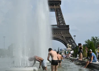 Onda de calor atinge Europa e afeta mais de 94 milhões de pessoas